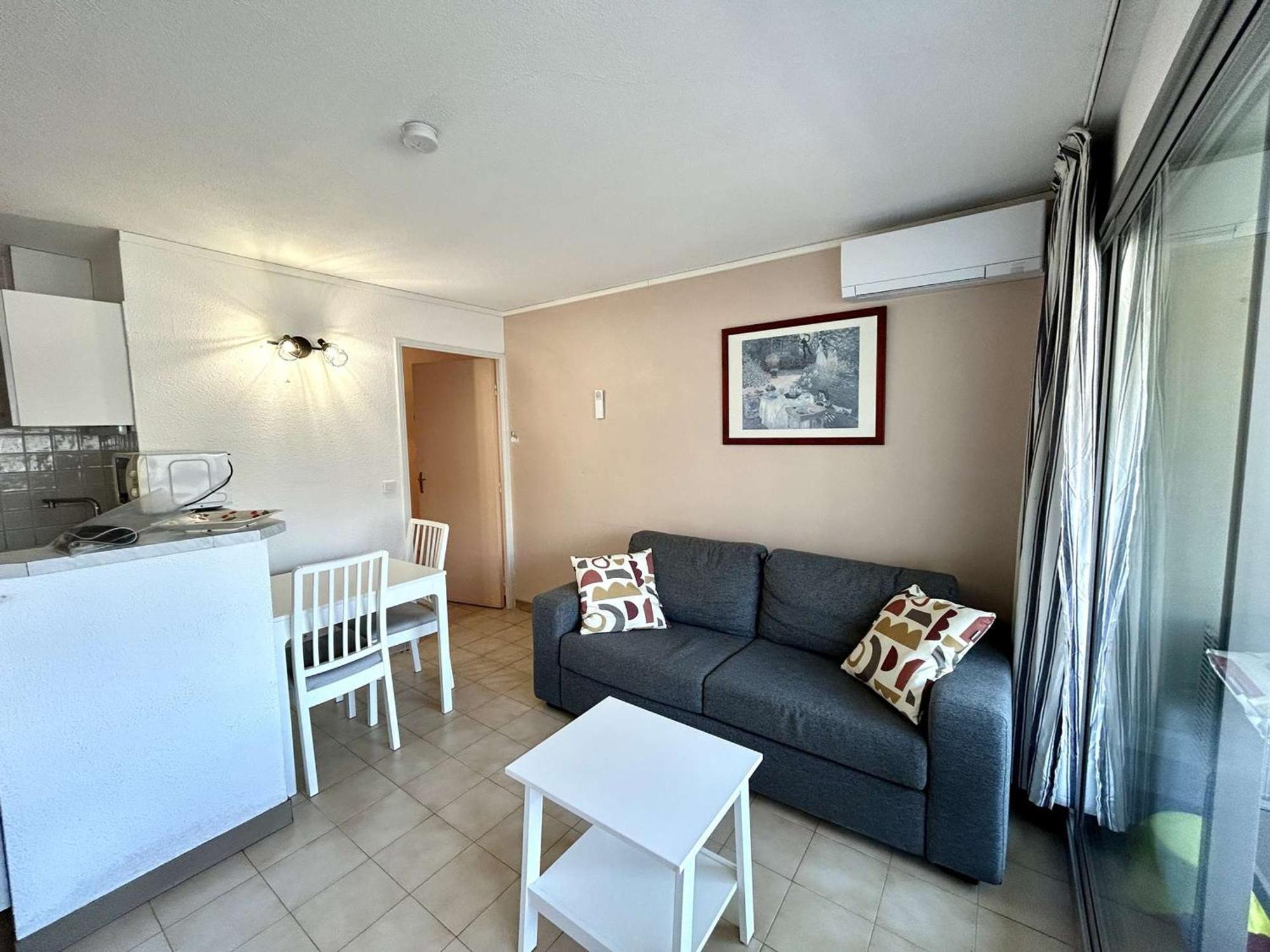 Studio Cabine A St-Raphael Avec Terrasse Et Parking, A 100M De La Plage - Fr-1-226A-23 Saint-Raphaël Eksteriør billede